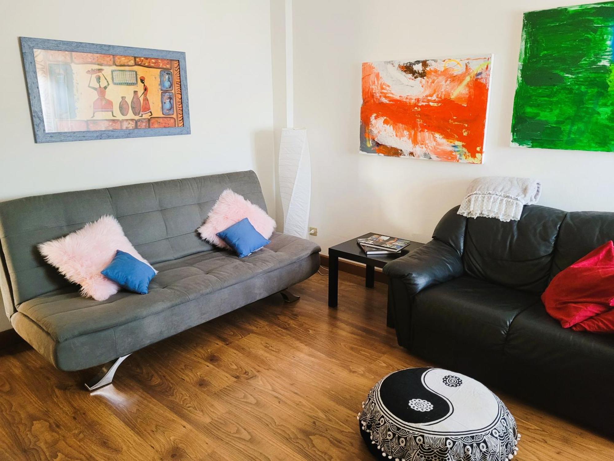 Firenze Away - Pape's Cozy Apartment, Near Airport - 14 Min From Center-10 Minutes Walk From The Baker Hughes Apartamento