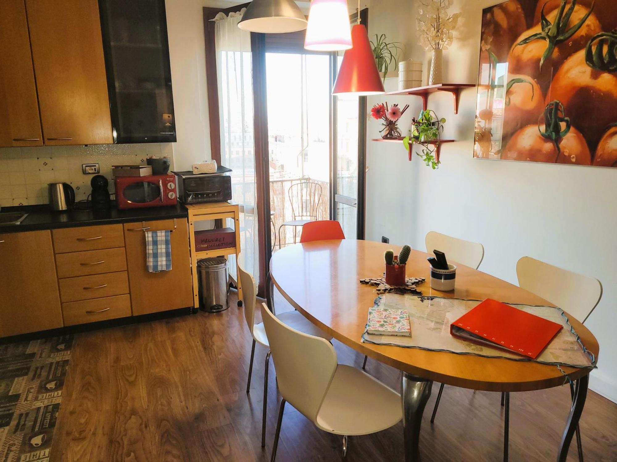 Apartamento Firenze Away - Pape's Cozy Apartment, Near Airport - 14 Min From Center-10 Minutes Walk From The Baker Hughes *