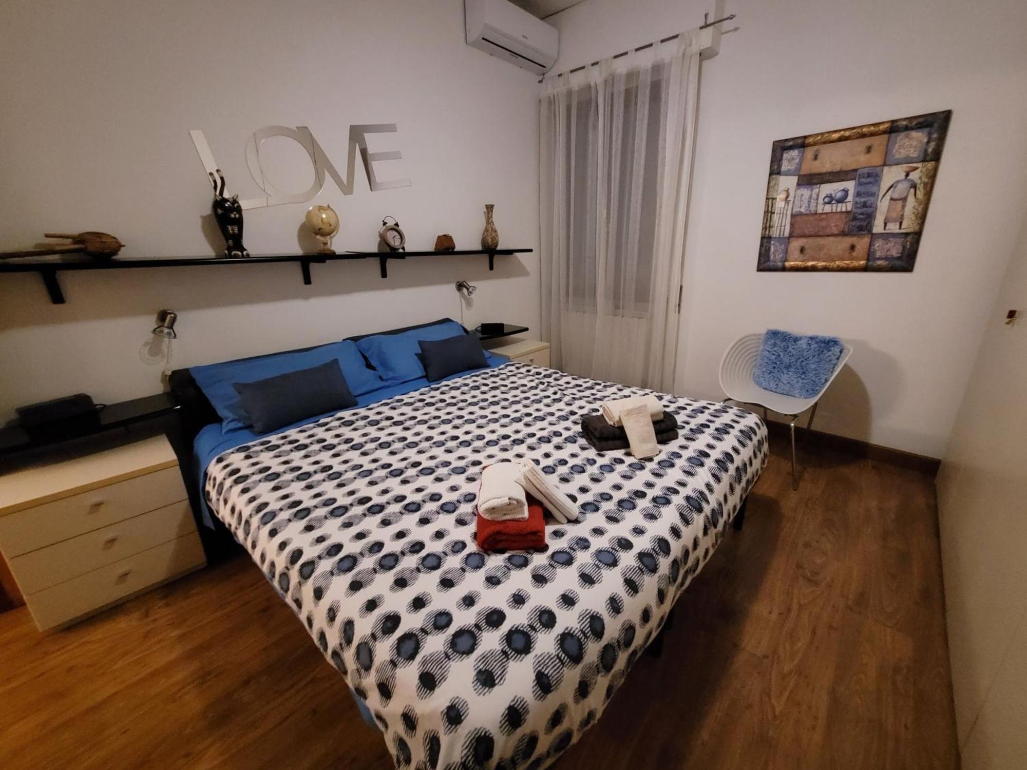 Apartamento Firenze Away - Pape's Cozy Apartment, Near Airport - 14 Min From Center-10 Minutes Walk From The Baker Hughes Florencia